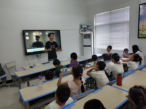 https://www.jju.edu.cn/_mediafile/jjxueyuan/2019/07/04/2eya07fvyc.jpg